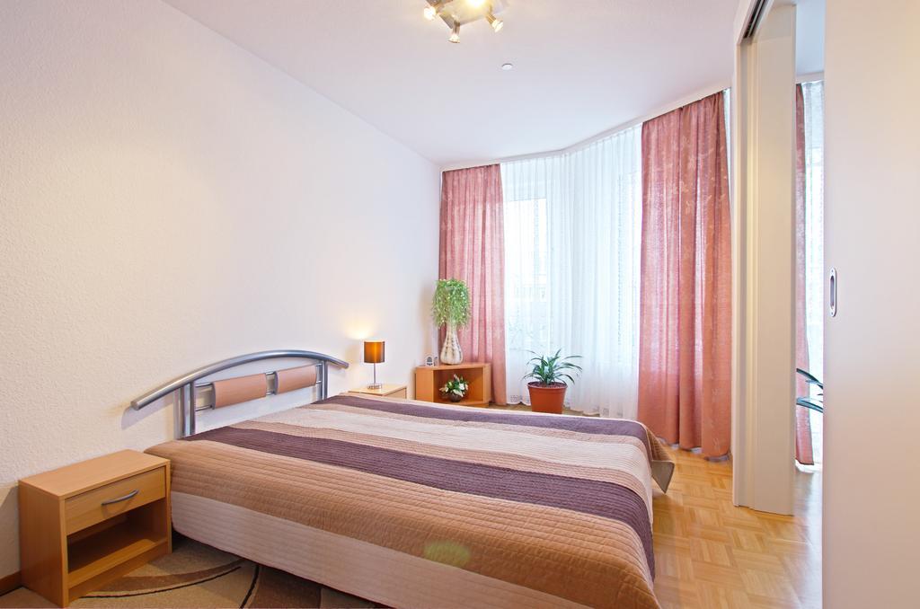 Private Apartments Near Exhibition Center Hannover Ruang foto